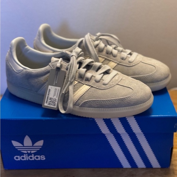 Adidas Sambas - Light Blue/Silver (New with tags) - Picture 3 of 4